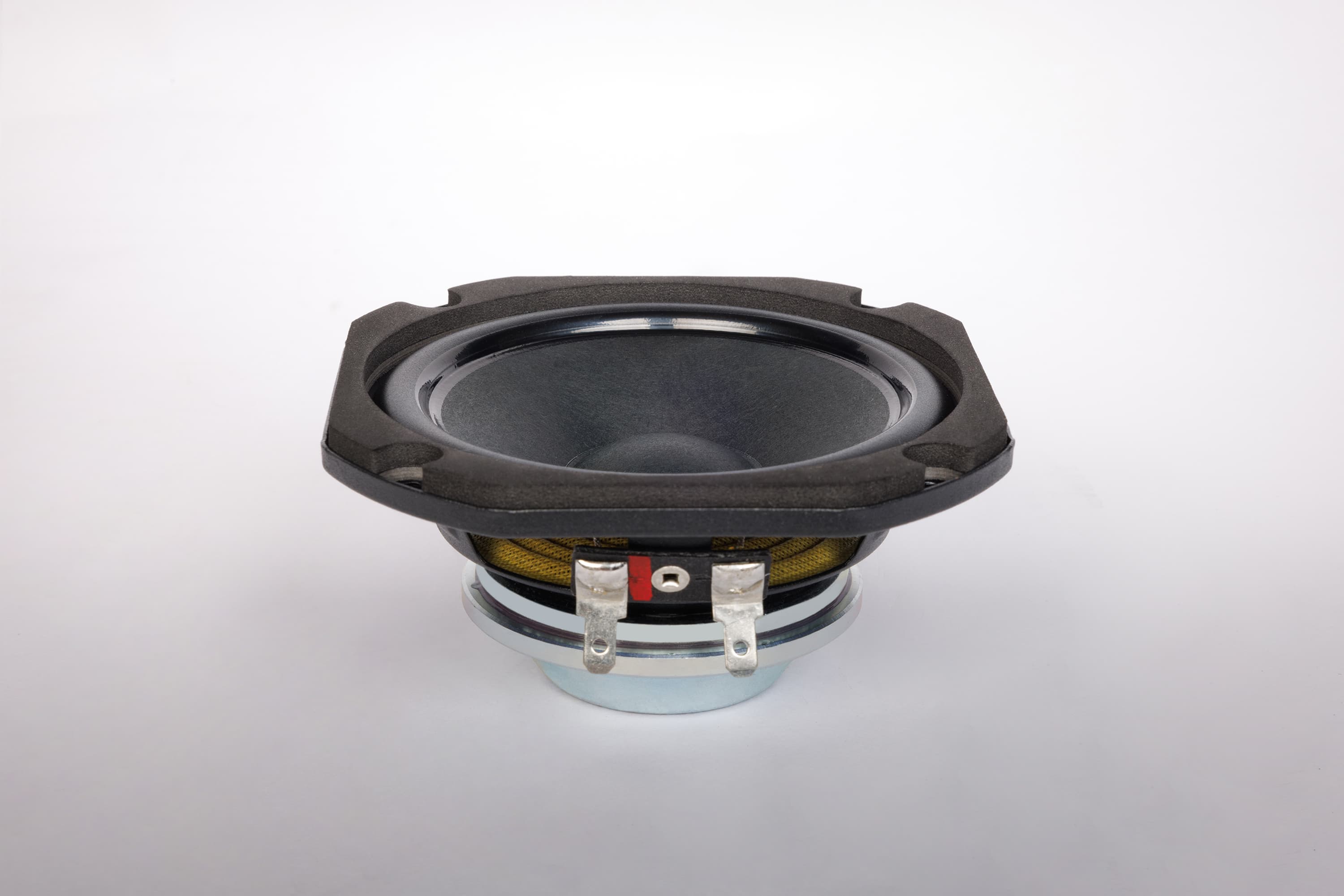 Lavoce FSN041.00 4 inch 8 ohm loudspeaker driver view 2