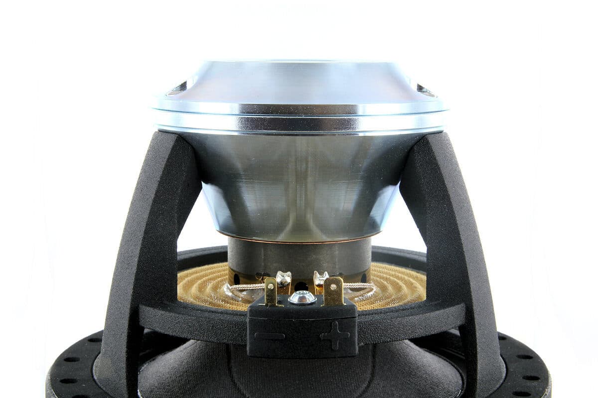 Scanspeak 15WU/8741T00 6 inch 8 ohm loudspeaker driver view 2