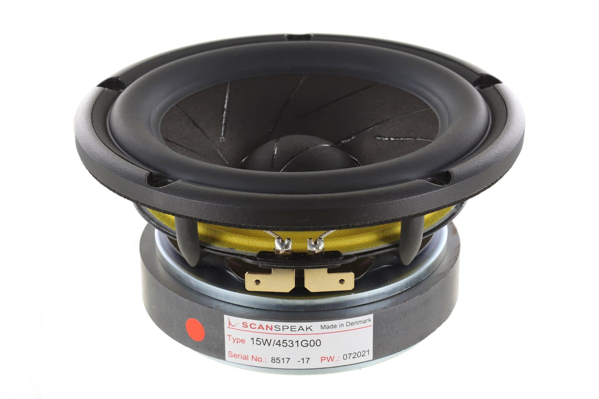 Scanspeak 15W/4531G00 6 inch 4 ohm loudspeaker driver similar driver