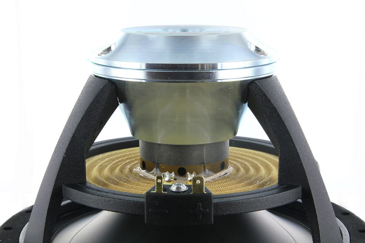 Scanspeak 18WU/8747T00 7 inch 8 ohm loudspeaker driver view 2